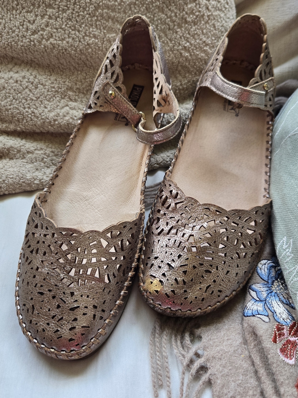 Pikolinos Metallic Gold Laser-Cut Mary Jane Flats